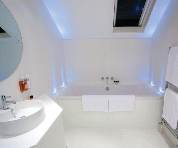 The Blueberry Hotel Pontypridd Pokoj fotografie